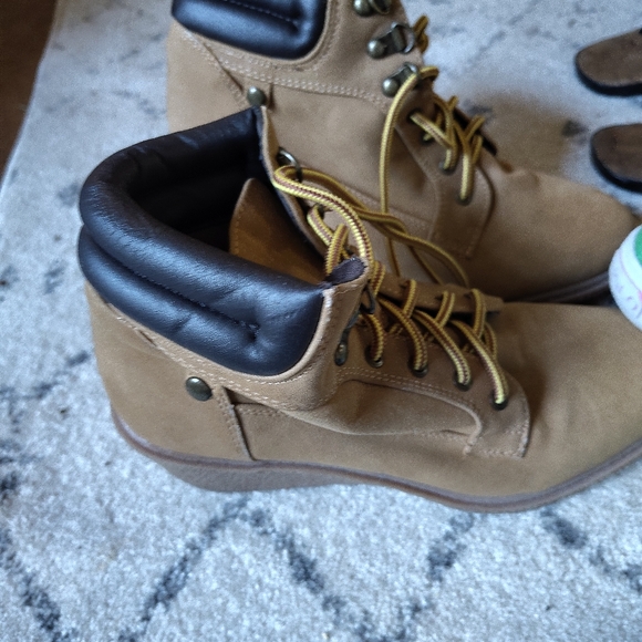 Unionbay Rapsody Women’s Wedge Ankle Boots - Picture 1 of 2